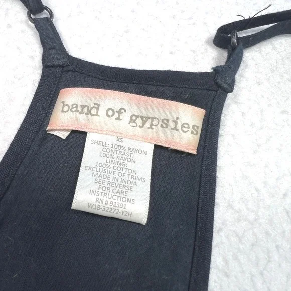 Band of Gypsies Maxi Dress Womens XS Black Ivory Smocked Medallion Pockets Boho - Picture 3 of 9